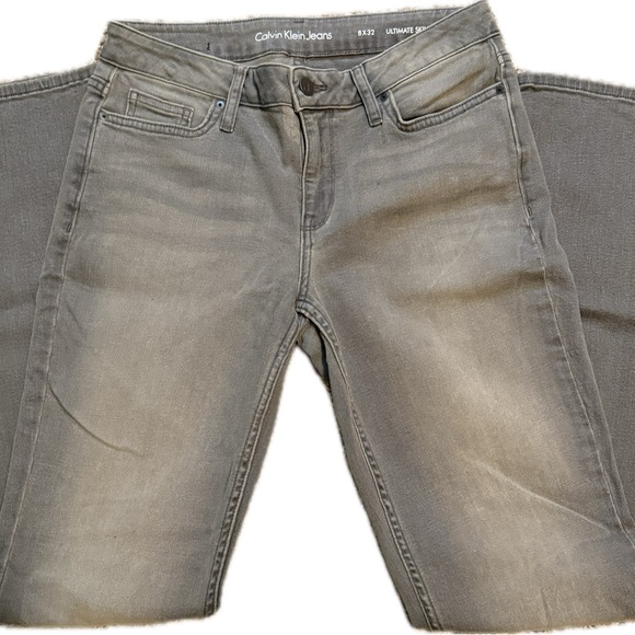 Calvin Klein Stonewashed Gray Denim-Ladies 8 - Picture 2 of 9